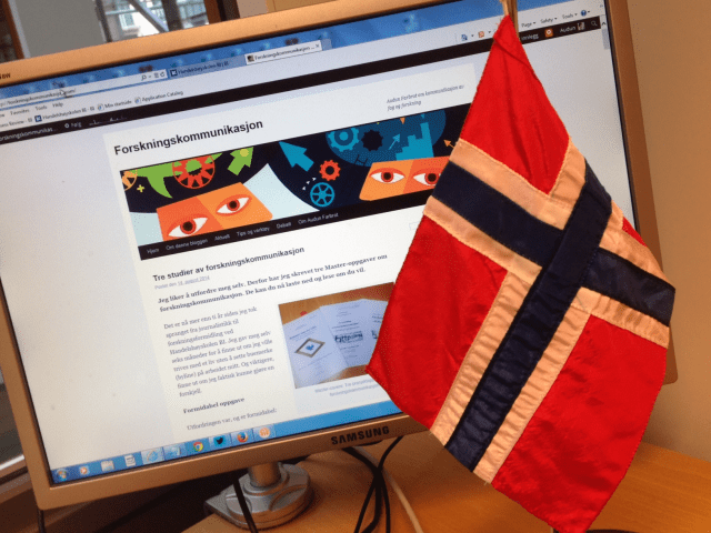 Flagget opp for 1-års-jubilanten.